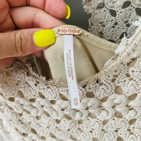 Free People Lily Crochet Lace Blouson Dress Tan Sz XS - Picture 4 of 9
